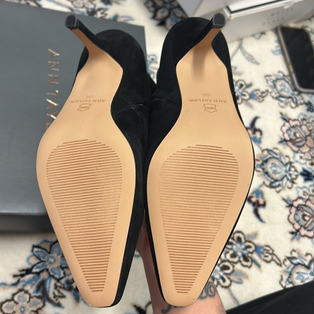 Ann Taylor boot heel NWT - Picture 3 of 4